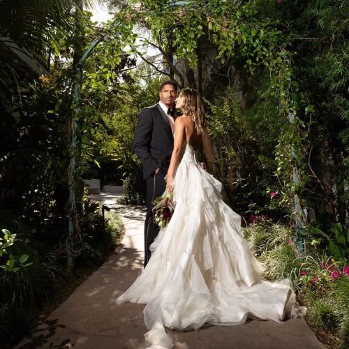 sunset marquis couple
